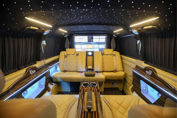 VIP Mercedes Maybach Private